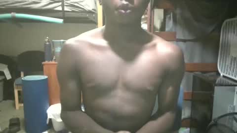 Snapshot of boredtray chatting on October 1, 2025, 2:06 am boredtray online show from October 1, 2025, 2:06 am