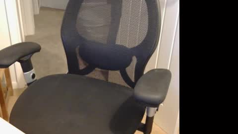 Snapshot of born2run chatting on November 30, 2025, 5:50 pm born2run online show from November 30, 2025, 5:50 pm