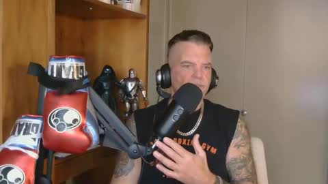 Snapshot of boss1420 chatting on November 6, 2025, 5:47 pm BOSS online show from November 6, 2025, 5:47 pm