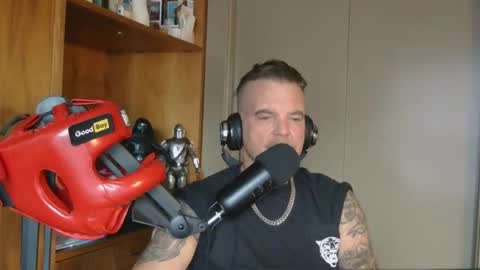 Snapshot of boss1420 chatting on November 18, 2025, 8:13 pm BOSS online show from November 18, 2025, 8:13 pm