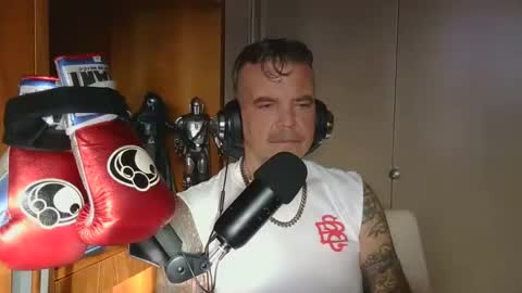 Snapshot of boss1420 chatting on November 19, 2025, 5:35 pm BOSS online show from November 19, 2025, 5:35 pm