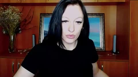 Lara online show from January 10, 2026, 1:35 pm