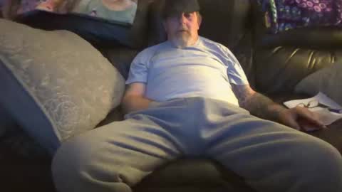 Snapshot of bostonguy1969 chatting on March 11, 2025, 1:26 am bostonguy1969 online show from March 11, 2025, 1:26 am