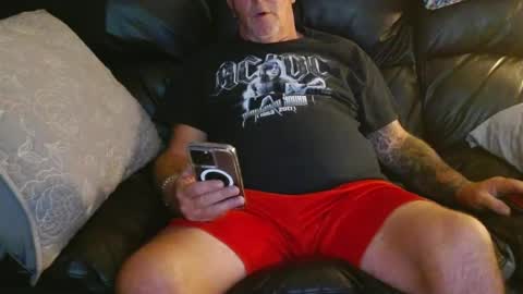 Snapshot of bostonguy1969 chatting on October 5, 2025, 1:26 am bostonguy1969 online show from October 5, 2025, 1:26 am