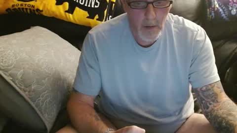 bostonguy1969 online show from April 20, 2026, 4:48 am