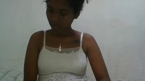 botoelia online show from December 14, 2025, 8:41 am