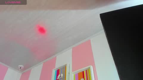 bouncing_bunnyxxx69 online show from November 19, 2025, 5:40 am