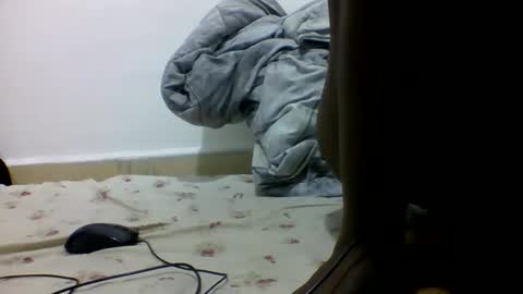 bouncy_vee online show from February 28, 2026, 12:17 pm