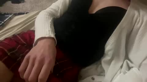 Lilli  online show from February 7, 2025, 6:24 am