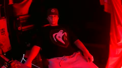 Bowerboi1217 online show from November 20, 2025, 7:08 am