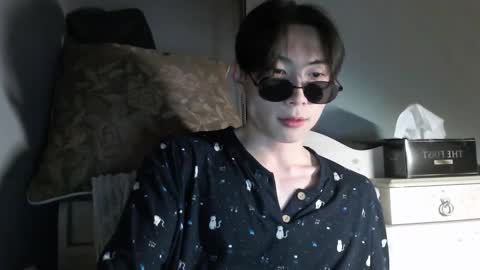 Snapshot of boxman556990 chatting on January 18, 2025, 4:31 pm boxman556990 online show from January 18, 2025, 4:31 pm