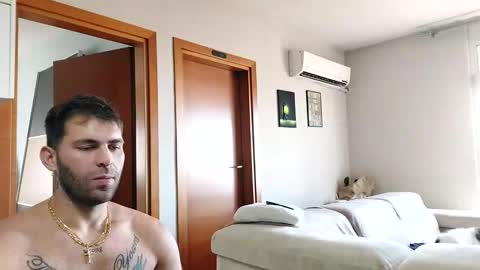 Snapshot of boy_aroundtheworld chatting on October 3, 2025, 1:41 pm Dan online show from October 3, 2025, 1:41 pm