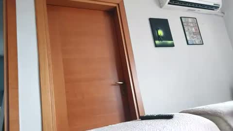 Snapshot of boy_aroundtheworld chatting on October 26, 2025, 1:39 pm Dan online show from October 26, 2025, 1:39 pm