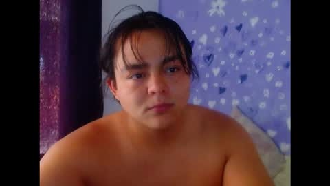 Snapshot of boy_king18 chatting on October 5, 2025, 8:18 pm boy_king18 online show from October 5, 2025, 8:18 pm