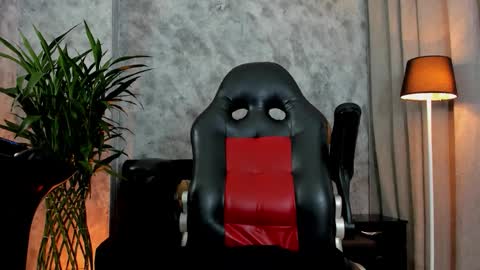 boyc02_ online show from September 30, 2025, 9:42 pm