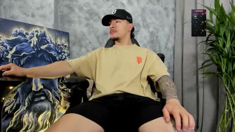 boyc02_ online show from November 9, 2025, 1:09 pm