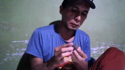 Snapshot of boycumlatino21 chatting on February 9, 2025, 2:06 am Boy online show from February 9, 2025, 2:06 am