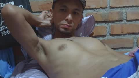 Boy online show from May 25, 2026, 12:27 am