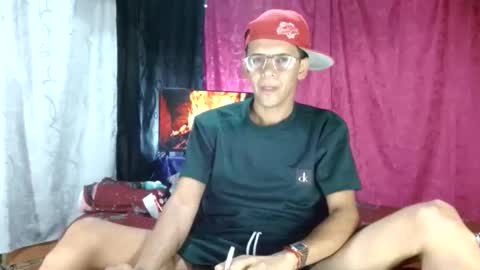 boyfantasies_11 online show from November 14, 2025, 2:10 am