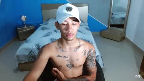 boyhot_sw online show from January 24, 2025, 3:54 am