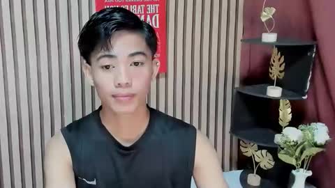 Snapshot of boynextdoor4ux chatting on September 17, 2025, 4:19 pm HI IM JAMES DONT FORGET GIVE ME THUMBS UP AND JOIN TO MY FANCLUB online show from September 17, 2025, 4:19 pm