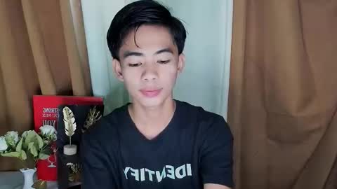 Snapshot of boynextdoor4ux chatting on October 21, 2025, 12:11 am HI IM JAMES DONT FORGET GIVE ME THUMBS UP AND JOIN TO MY FANCLUB online show from October 21, 2025, 12:11 am