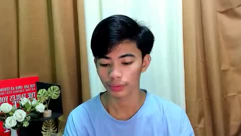 Snapshot of boynextdoor4ux chatting on November 9, 2025, 7:34 pm HI IM JAMES DONT FORGET GIVE ME THUMBS UP AND JOIN TO MY FANCLUB online show from November 9, 2025, 7:34 pm