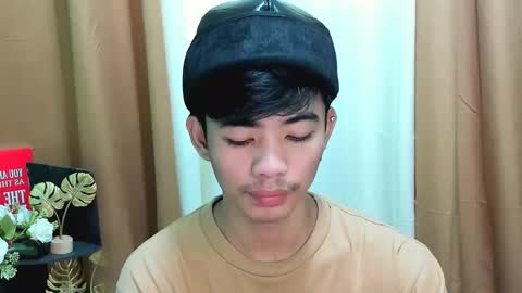 Snapshot of boynextdoor4ux chatting on November 14, 2025, 1:15 am HI IM JAMES DONT FORGET GIVE ME THUMBS UP AND JOIN TO MY FANCLUB online show from November 14, 2025, 1:15 am