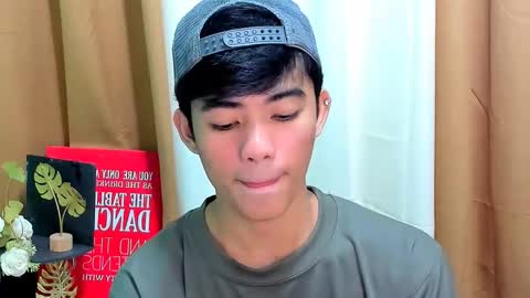 Snapshot of boynextdoor4ux chatting on November 24, 2025, 2:28 pm HI IM JAMES DONT FORGET GIVE ME THUMBS UP AND JOIN TO MY FANCLUB online show from November 24, 2025, 2:28 pm