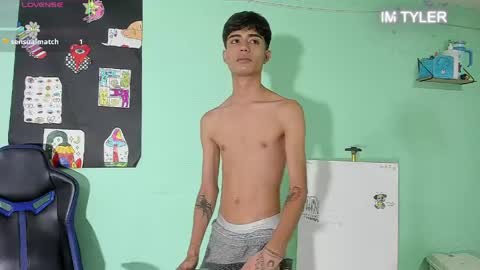 boys4hot_777 online show from April 12, 2026, 7:52 pm