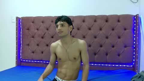 ALEX - TAYLER  -MIKE online show from February 14, 2025, 1:29 pm