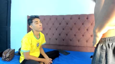 ALEX - TAYLER  -MIKE online show from September 30, 2025, 1:16 pm