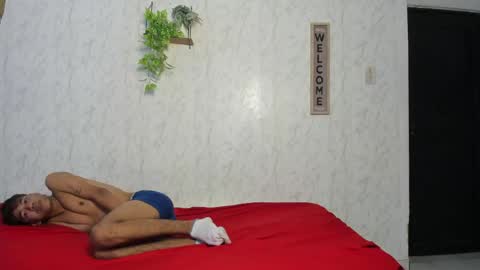 ALEX - TAYLER  -MIKE online show from April 10, 2026, 1:33 am