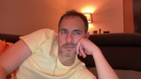 boytoyhh online show from November 18, 2025, 8:02 pm