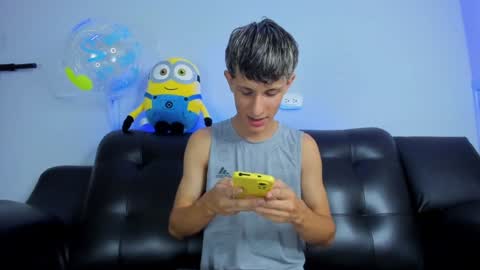 Snapshot of boysweet_boys chatting on January 24, 2025, 8:43 pm Paul and Max online show from January 24, 2025, 8:43 pm