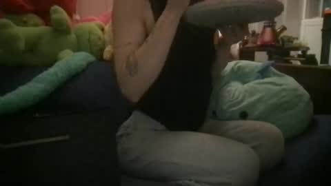 Snapshot of boywithbug chatting on February 4, 2025, 12:19 am boywithbug online show from February 4, 2025, 12:19 am