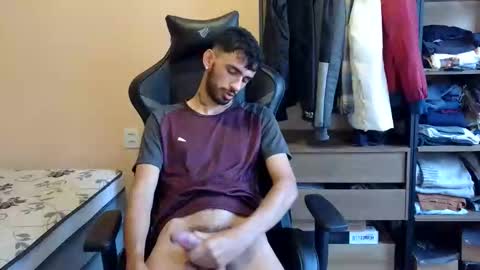 Snapshot of boyzinm2 chatting on February 10, 2026, 9:19 pm boyzinm2 online show from February 10, 2026, 9:19 pm