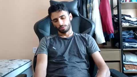 Snapshot of boyzinm2 chatting on March 8, 2026, 12:42 pm boyzinm2 online show from March 8, 2026, 12:42 pm