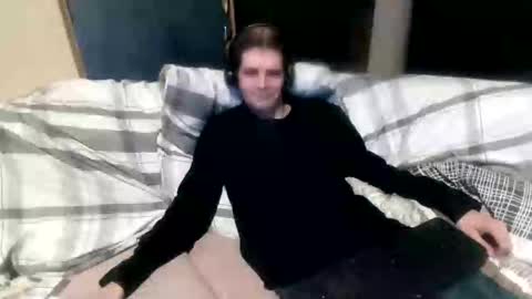 Snapshot of bponie1 chatting on October 18, 2025, 4:15 am bponie1 online show from October 18, 2025, 4:15 am