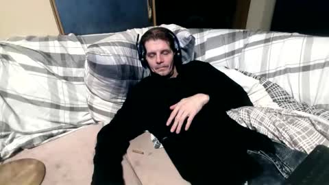 bponie1 online show from November 16, 2025, 4:40 am