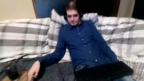 bponie1 online show from November 22, 2025, 1:37 am