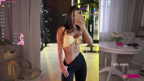 Snapshot of brabuss_ chatting on March 13, 2026, 5:36 am Lana online show from March 13, 2026, 5:36 am