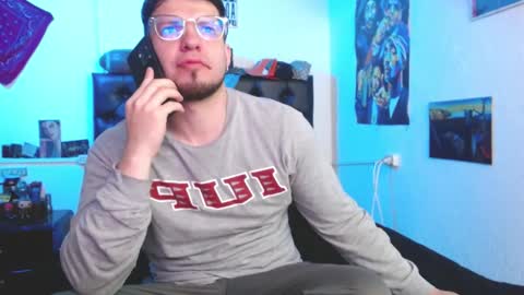 brad hot boy online show from November 19, 2025, 2:55 am