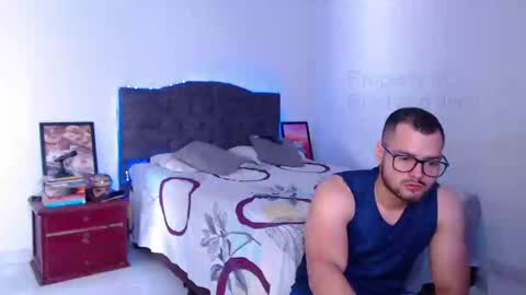 Your favorite couple and the best butt on Chatur online show from February 20, 2025, 4:57 pm