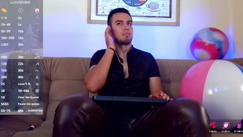 Snapshot of bradleycolton chatting on January 13, 2025, 7:21 pm Bradley Colton Independ Model online show from January 13, 2025, 7:21 pm