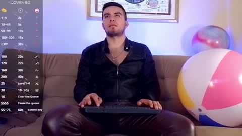 Snapshot of bradleycolton chatting on February 7, 2025, 4:24 pm Bradley Colton Independ Model online show from February 7, 2025, 4:24 pm