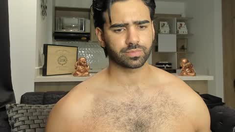 bradleymartin7 online show from December 27, 2024, 1:11 am