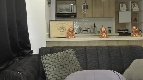 bradleymartin7 online show from December 30, 2024, 10:45 pm