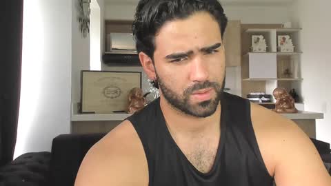 bradleymartin7 online show from January 5, 2025, 7:39 pm