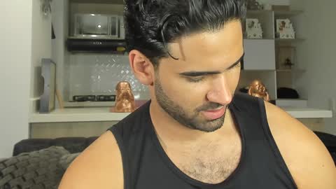 bradleymartin7 online show from January 29, 2025, 11:56 pm